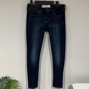 Abercrombie super skinny Jean size 6s